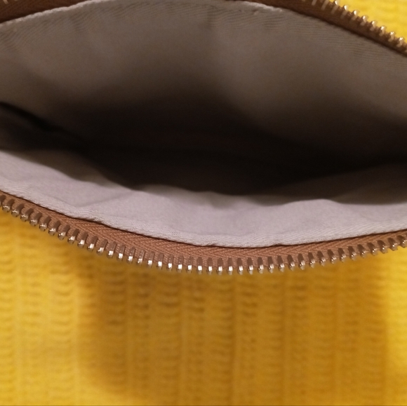 🤘Dooney & Bourke University of Texas at Austin Longhorns UT Crossbody Pu - Picture 8 of 8